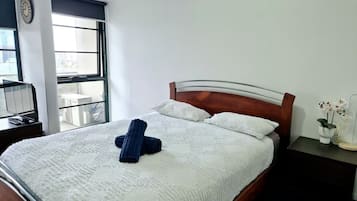 2 chambres, fer et planche Ă repasser, Wi-Fi, draps fournis