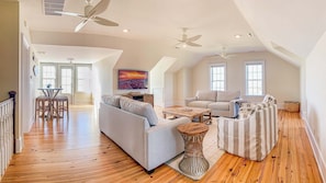 TV, fireplace, offices