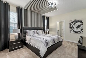 8 slaapkamers, een strijkplank/strijkijzer, reisbedje, gratis wifi