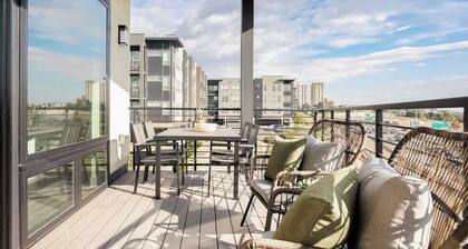 City Views! | Chic Jefferson Park Condo | Tesoro