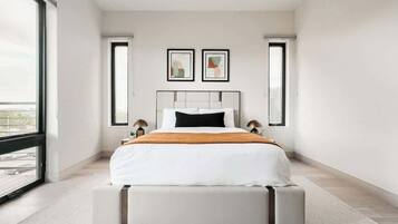 2 slaapkamers, een bureau, een strijkplank/strijkijzer, wifi