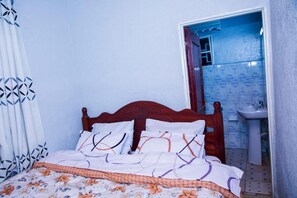 7 bedrooms, WiFi, bed sheets - Winston Homes (Gisozi Gasave)