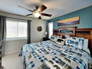 3 bedrooms, iron/ironing board, internet, bed sheets - Mtn Views, Modern Updates + Resort Amenities—Perfect for Family Fun! (Gatlinburg)