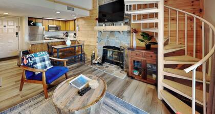 Mtn Views, Modern Updates + Resort Amenities—Perfect for Family Fun!