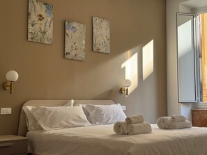 2 bedrooms, desk, free WiFi, bed sheets