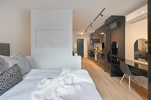 1 Schlafzimmer, Schreibtisch, Bügeleisen/Bügelbrett, kostenloses WLAN