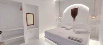 Double D Guesthouse and Villa