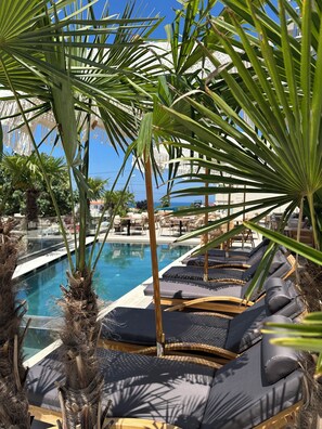 Piscine extérieure (ouverte en saison)