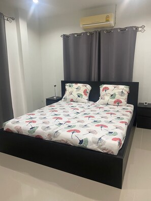 2 bedrooms, WiFi, bed sheets