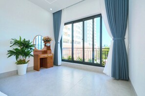 디럭스 아파트, 마당 전망 | 객실에서 보이는 전망