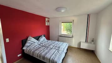 1 chambre, fer et planche Ă  repasser, Wi-Fi, draps fournis