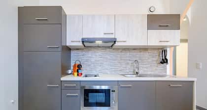 1Br - Monaco 1 Min Walk - Close to Port and Train