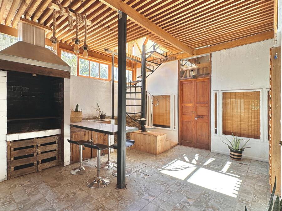 Suite Studio Deluxe, plusieurs lits | Coin séjour