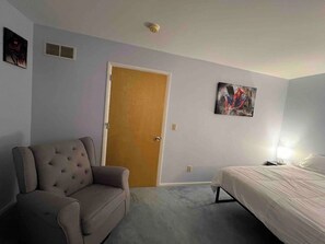 2 bedrooms, iron/ironing board, WiFi, bed sheets