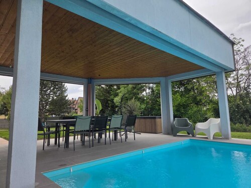 Exceptional house with swimming pool near Strasbourg Europapark /route des vins