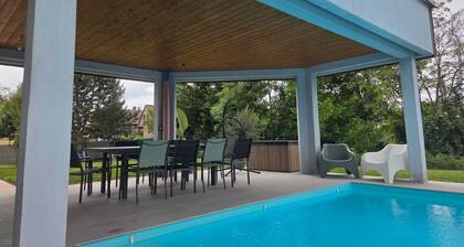 Exceptional house with swimming pool near Strasbourg Europapark /route des vins