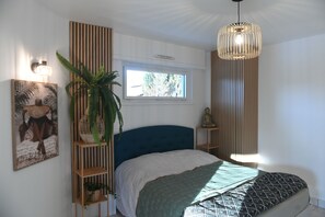 4 habitaciones, tabla de planchar con plancha y wifi gratis