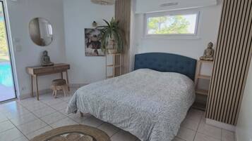 4 chambres, fer et planche à repasser, Wi-Fi gratuit, draps fournis