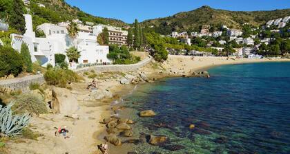 House in Roses With Waterfront Views