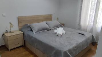 Family Apartment, Balcony | 3 bedrooms, free WiFi