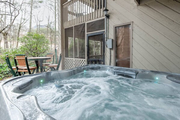 Terrace/patio - Rumbling Falls-5BR, 3.5BA, bold rushing creek, fire pit, hot tub, pool table, in Resort. (Lake Lure)
