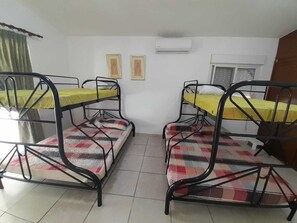 3 bedrooms, WiFi
