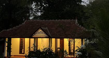 Beach Front Home in Marari : Marari Helen Villa