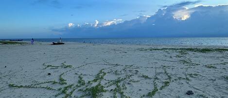 Sillas reclinables de playa, toallas de playa
