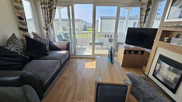 Cabin | Living area