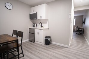 Comfort Quadruple Room, Non Smoking | Private kitchen