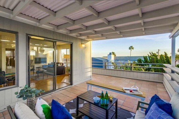 Apartment, 1 Queen Bed with Sofa bed, Patio, Partial Ocean View | Terrace/patio - Beryl Bungalow (San Diego)
