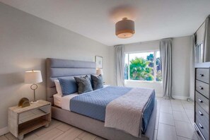 公寓, 多张床, 露台, 部分海洋景观 | 4 多间卧室、特色装修、特色家居