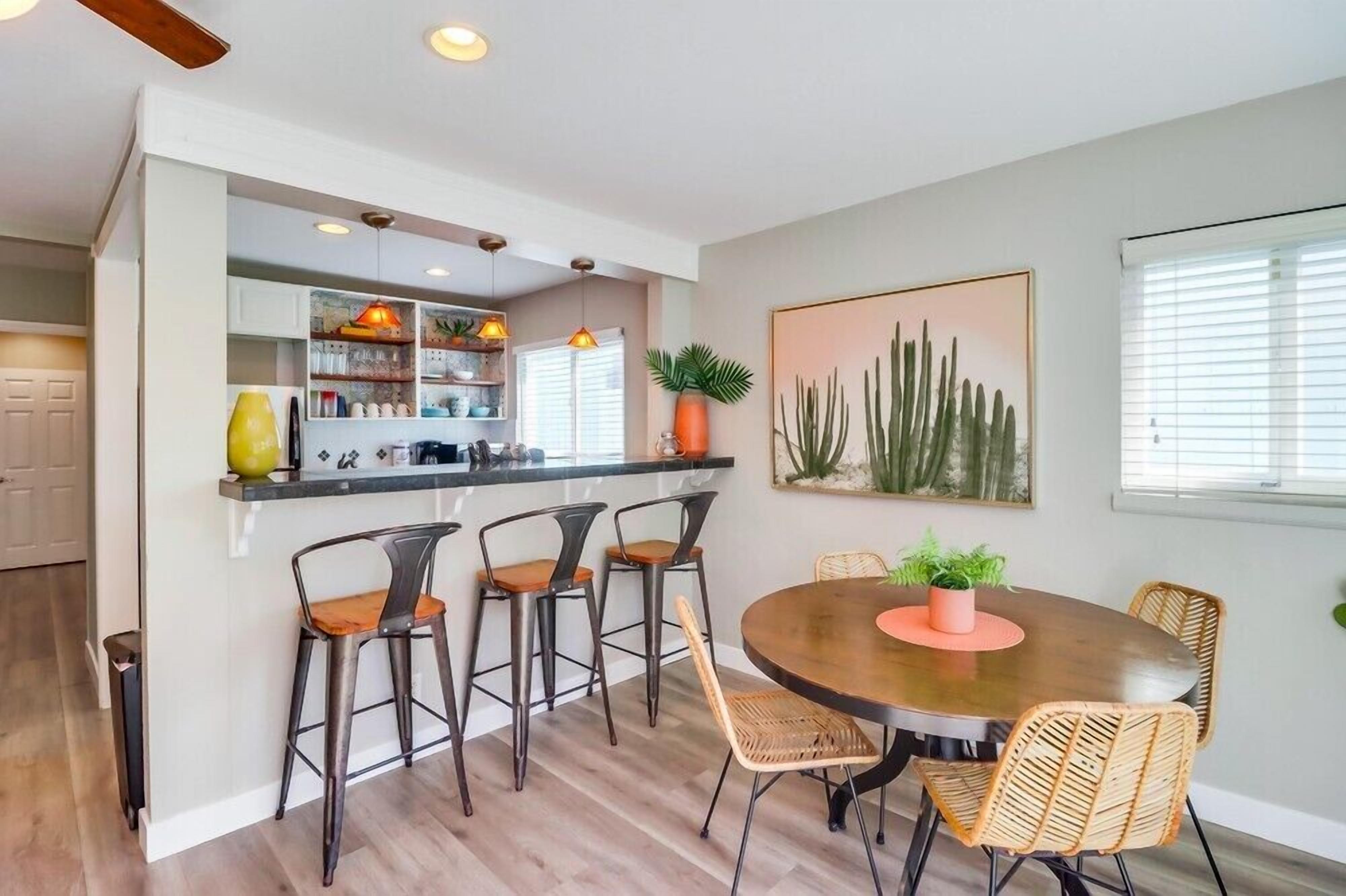 Apartamento, várias camas, banheira de imersão, vista para a cidade | 5 quartos, individualmente decorados, individualmente mobiliados