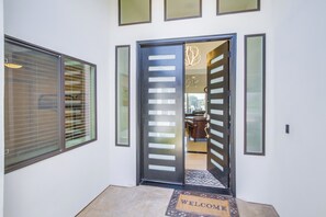 Interior - La Jolla Oasis (La Jolla)