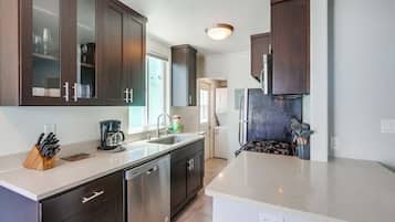 Apartment, Multiple Beds, Patio, Ocean View | Private kitchen | Coffee/tea maker