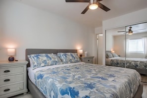 Appartement, Meerdere bedden, balkon, gedeeltelijk uitzicht op oceaan | 3 slaapkamers, individueel gedecoreerd, individueel gemeubileerd
