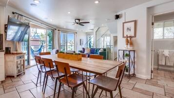 Apartment, Multiple Beds, Hot Tub, Ocean View | 4 bedrooms, individually decorated, individually furnished, bed sheets