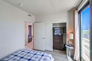 คอนโด, หลายเตียง, ระเบียง, วิวชายหาด | 3 ห้องนอน, ห้องพักตกแต่งอย่างมีเอกลักษณ์, ตกแต่งพิเศษโดยเฉพาะ