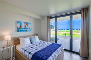 Appart'hôtel, plusieurs lits, balcon, vue océan | 2 chambres, décoration personnalisée, ameublement personnalisé