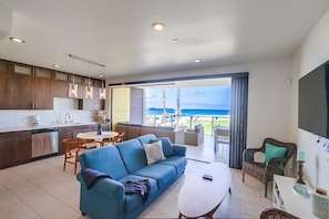 Condo, Multiple Beds, Balcony, Ocean View | Living area - Ocean Park 04 (San Diego)