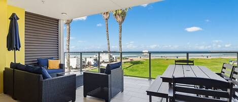 Condo, Multiple Beds, Balcony, Ocean View | Outdoor dining