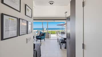 House, Multiple Beds, Balcony, Beach View | Interior