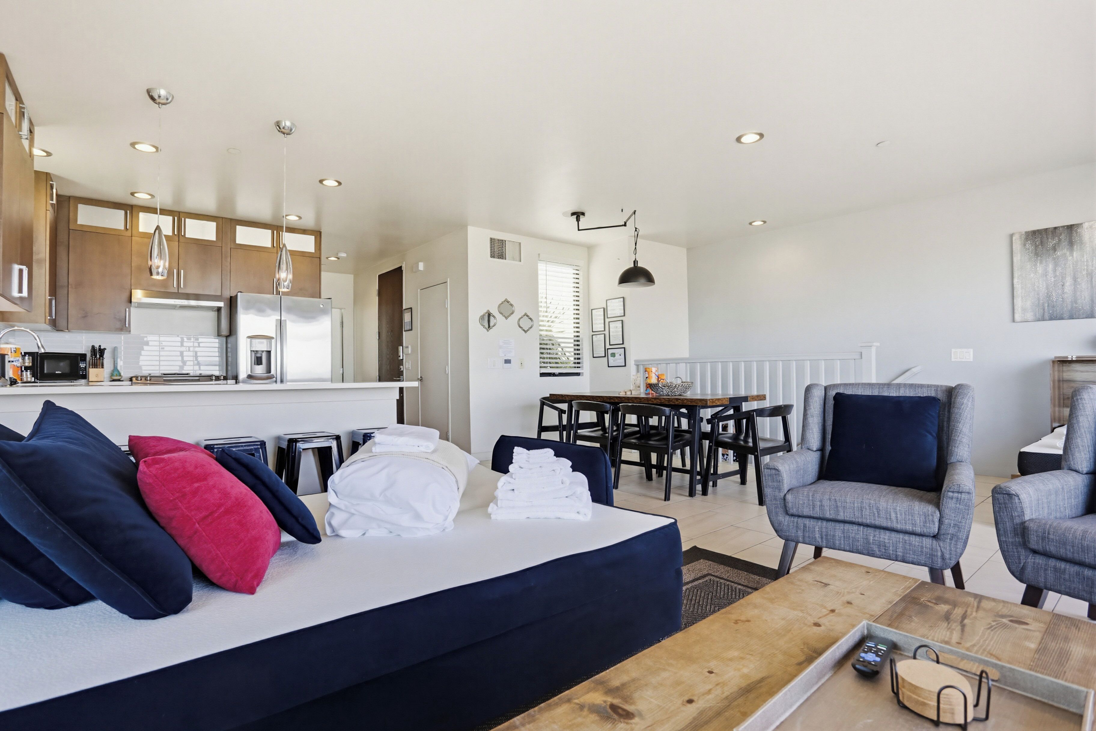 Condo, Multiple Beds, Balcony, Ocean View | Interior