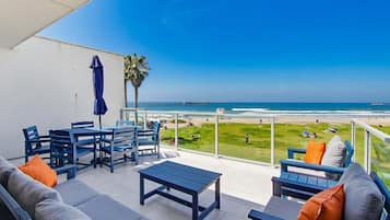 Condo, Multiple Beds, Balcony, Ocean View | Outdoor dining