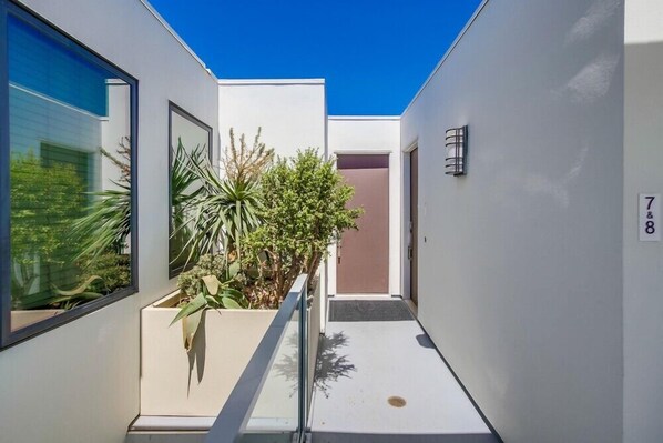 Condo, Multiple Beds, Balcony, Ocean View | Property grounds