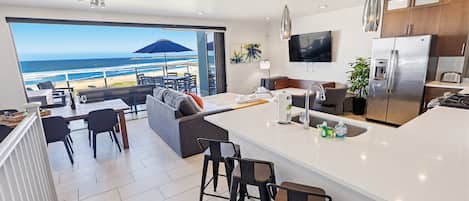 Condo, Multiple Beds, Balcony, Ocean View | Interior