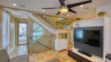 House, Multiple Beds, Patio, Ocean View | Interior