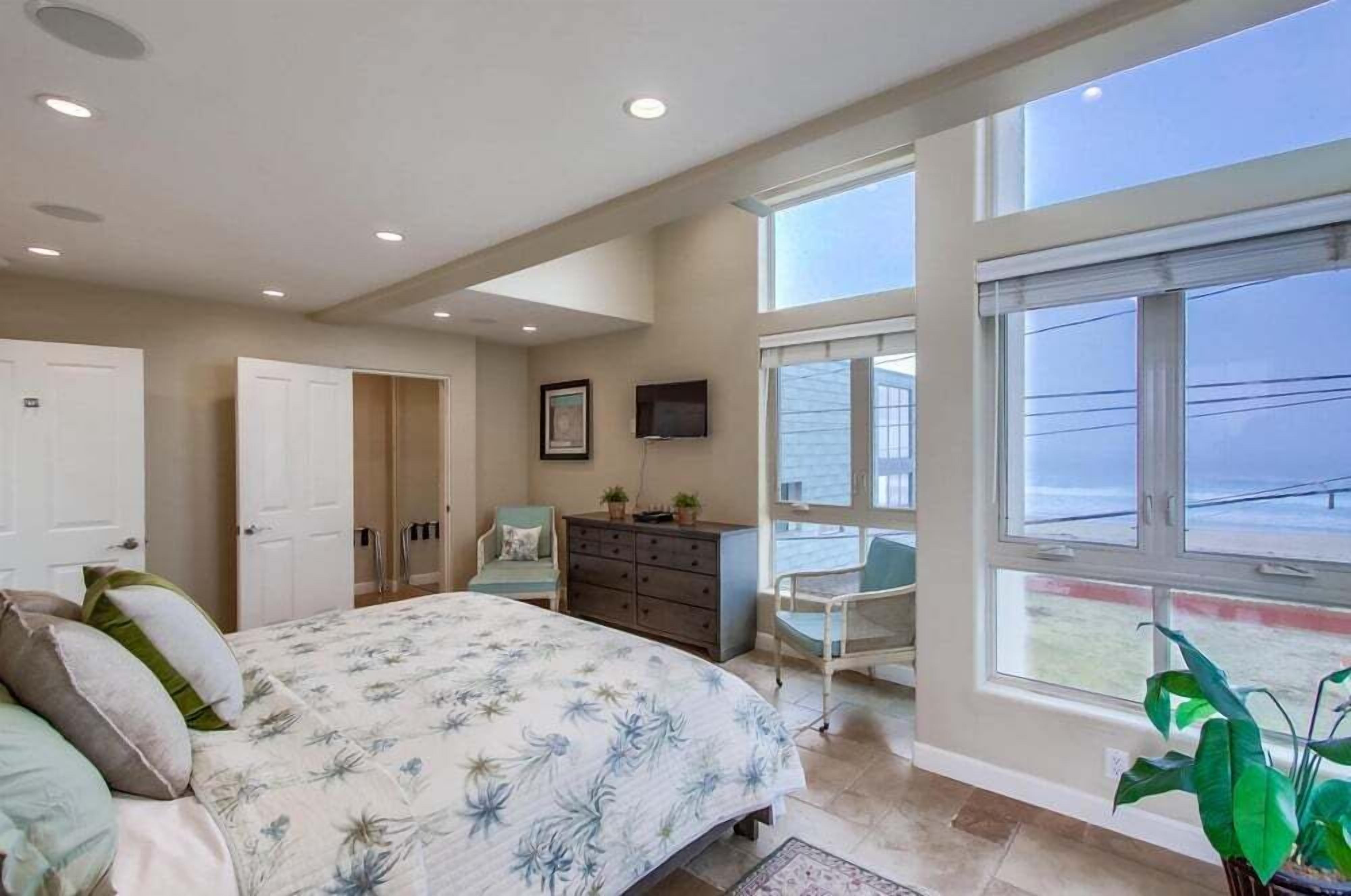 House, Multiple Beds, Patio, Ocean View | 3 bedrooms, individually decorated, individually furnished, bed sheets