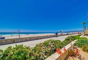 A la platja