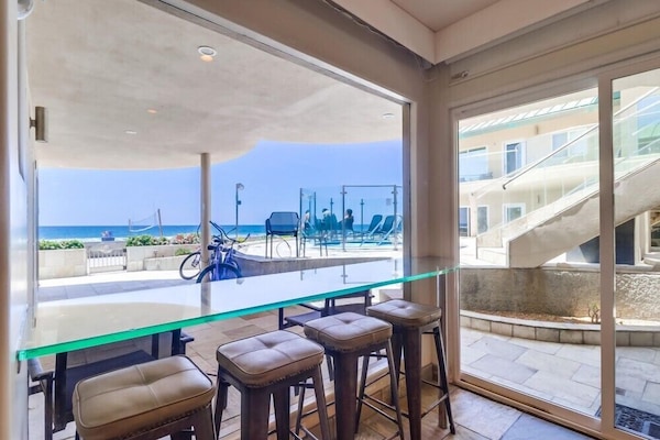 Condo, Multiple Beds, Kitchen, Beach View | Interior